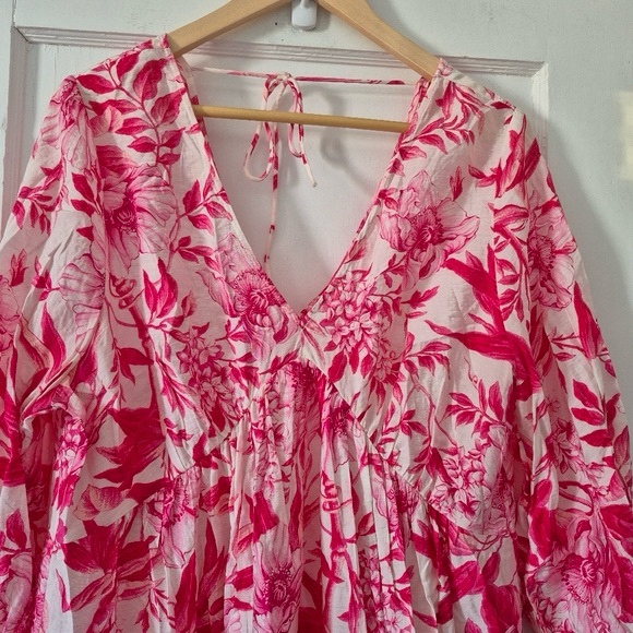 H&M Light Flowy V Neck Floral Red and White Tunic Dress Sz L - Picture 4 of 11